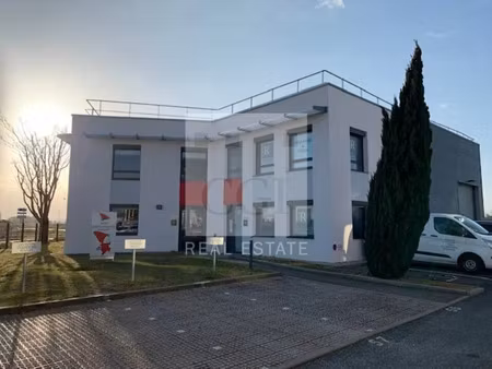 location bureau 576 m² à rillieux-la-pape (69140)