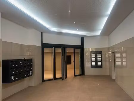 bureaux 650 m2 divisibles