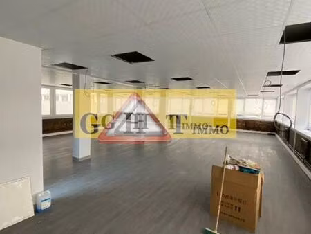 location bureau 293 m² à thiais (94320)