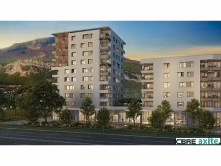 location commerce le pont de claix 235 m²