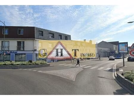 vente commerce 30 m² ozoir-la-ferrière (77330)