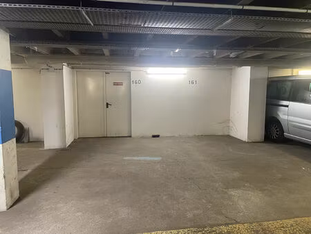 a vendre parking dans résidence sécurisée 11 m2 dans le 19ème à paris
