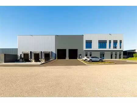 location local d'activités corbas 6 061 m²