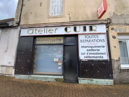 local commercial secteur croix-menée - 48m² + annexes