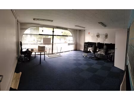 vente local commercial 253m2 pau 64000 - 270000 € - surface privée