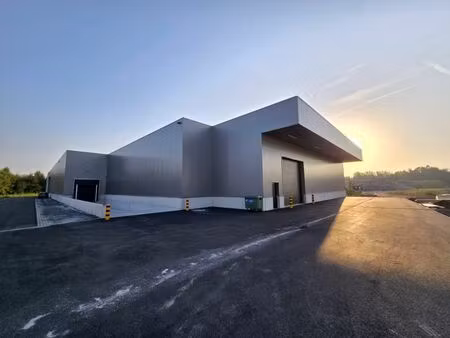 logistiek gebouw te koop