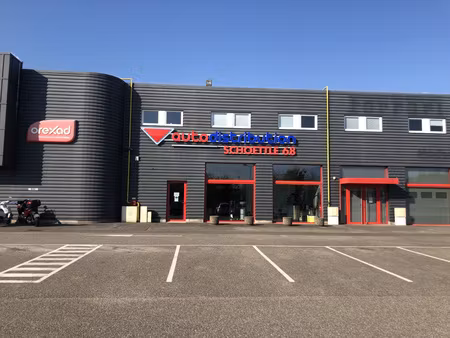 bâtiment commercial / bureaux