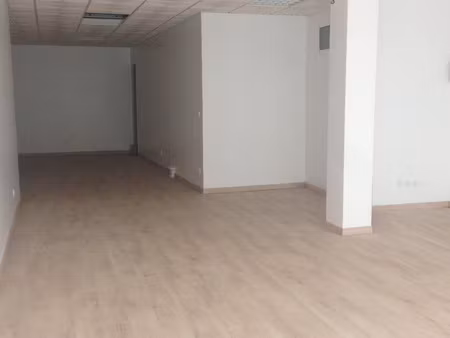 local commercial centre ville