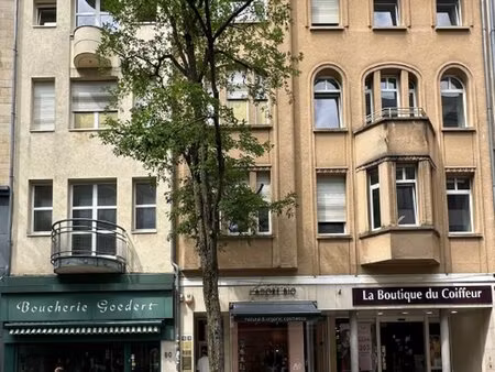 to rent for office 812 m² – 40 600 € |luxembourg-centre ville