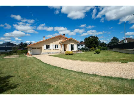 vente maison 4 pièces 104m2 gelos 64110 - 316500 € - surface privée