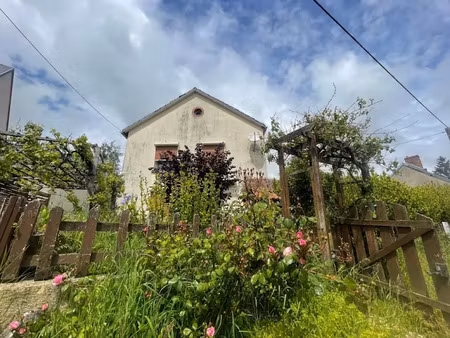 vente maison 4 pièces 114 m² à la petite-marche (03420)  69 000 €