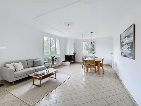 vente maison 8 pièces  185.00m²  penchard
