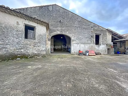 remise vigneronne 230m²