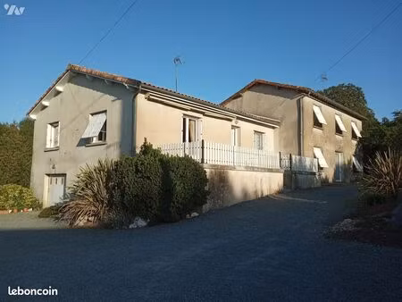 maison 9 pièces 223 m²