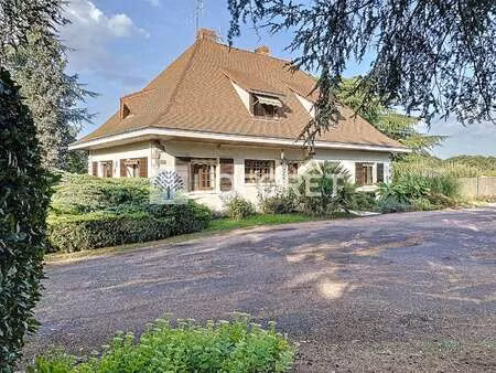 vente maison à saint-jean-de-thouars (79100) : à vendre / 230m² saint-jean-de-thouars