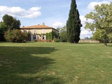 vente maison bourgeoise en pierre département gers