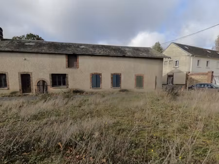 charmante demeure à soulaires - potentiel et caractère