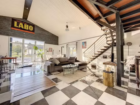 vente maison 5 pièces 200 m² à vendat (03110)  250 000 €