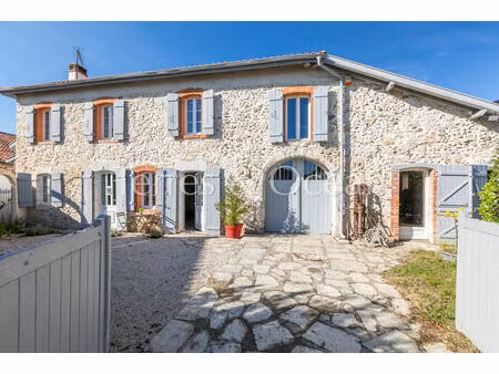 vente maison 8 pièces 328m2 saint-étienne-d'orthe 40300 - 799000 € - surface privée