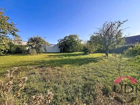 exclusivité udi - ballancourt sur essonne - terrain viabilisé de 323m² - façade constructi