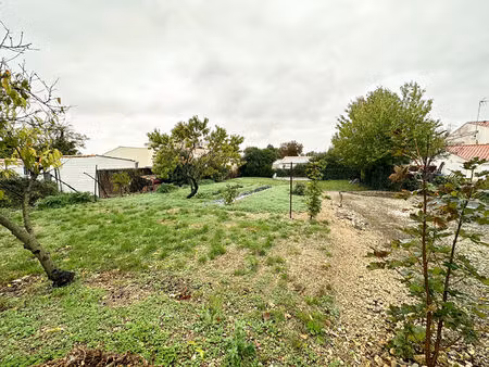 terrain de 724 m2 à 15 km de la rochelle