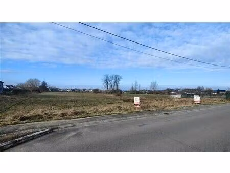 terrain a batir +- 42 m constructible en facade