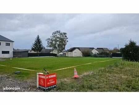 terrain 954 m² guécélard