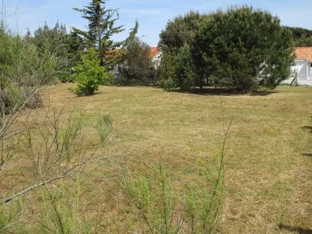 en vente terrain constructible 4 84 ares – 84 800 € |la barre-de-monts