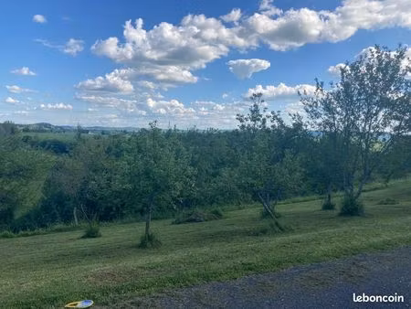 terrain 1450m2 yssandon