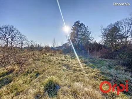 terrain 1 775 m² urcay