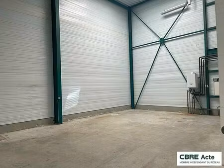 location local d'activités fleville devant nancy 360 m²