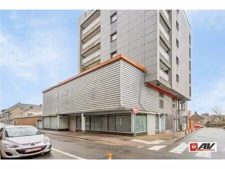 superbe surface commerciale à louer à mouscron