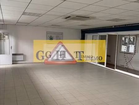 entrepot de 286 m² a montfermeil a la location