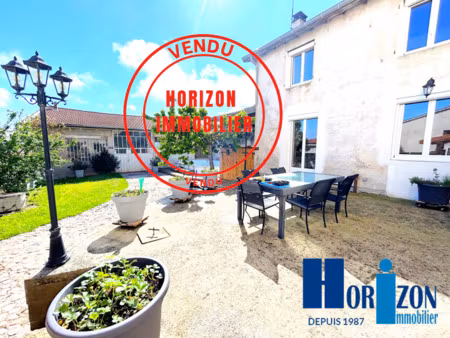 vente maison 7 pièces 226 m² magneux-haute-rive (42600)