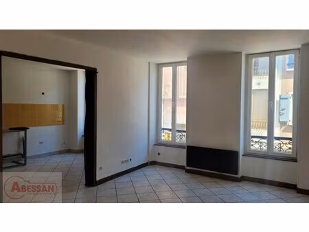 vente appartement laragne monteglin  58m² 3 pièces 63 000€ hautes-alpes