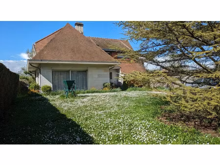 vente maison 5 pièces 145 m² à bruyères-et-montbérault (02860)  239 900 €