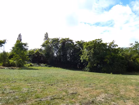 terrain constructible 1196m2