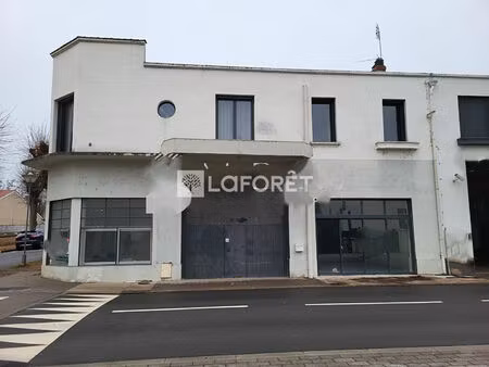location commerce 300 m² à montbrison (42600)