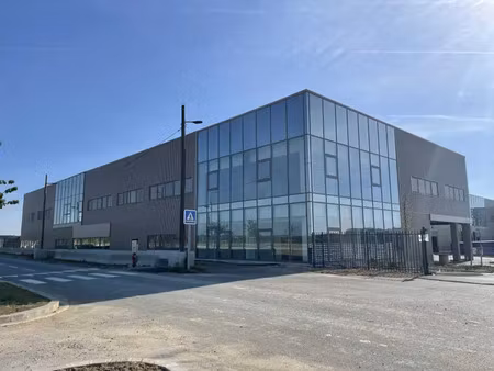 local d'activité neuf 3581 m2 tremblay en france