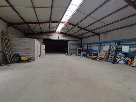 vente local d'activités roches premarie andille 635 m²