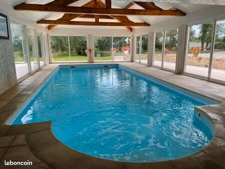 location piscine avec salle