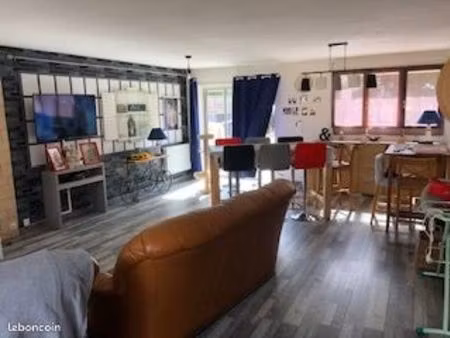 maison 5 pièces de 130 m²