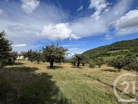 terrain 2 215 m² saint desirat