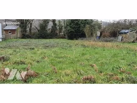 terrain 1620 m² guer