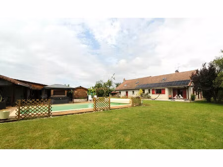 vente maison 9 pièces 200 m² nandax (42720)