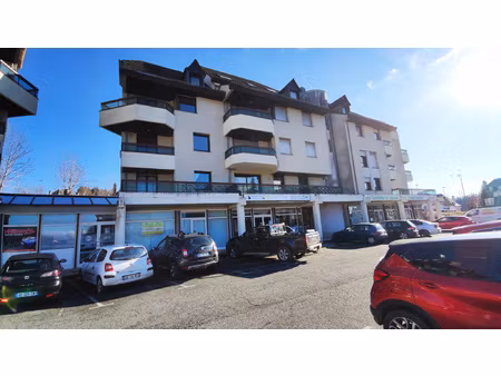 centre commercial les cayres - laguiole
