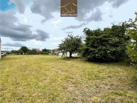 vente terrain à airvault (79600) : à vendre / airvault