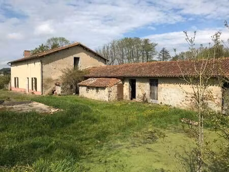 vente longère et corps de ferme à amailloux (79350) : à vendre / 118m² amailloux
