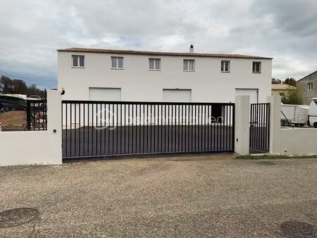 immeuble de 450 m² à tourrettes