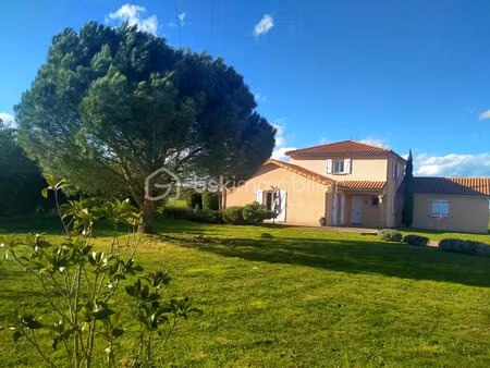 maison de 137 m² à la pacaudiere